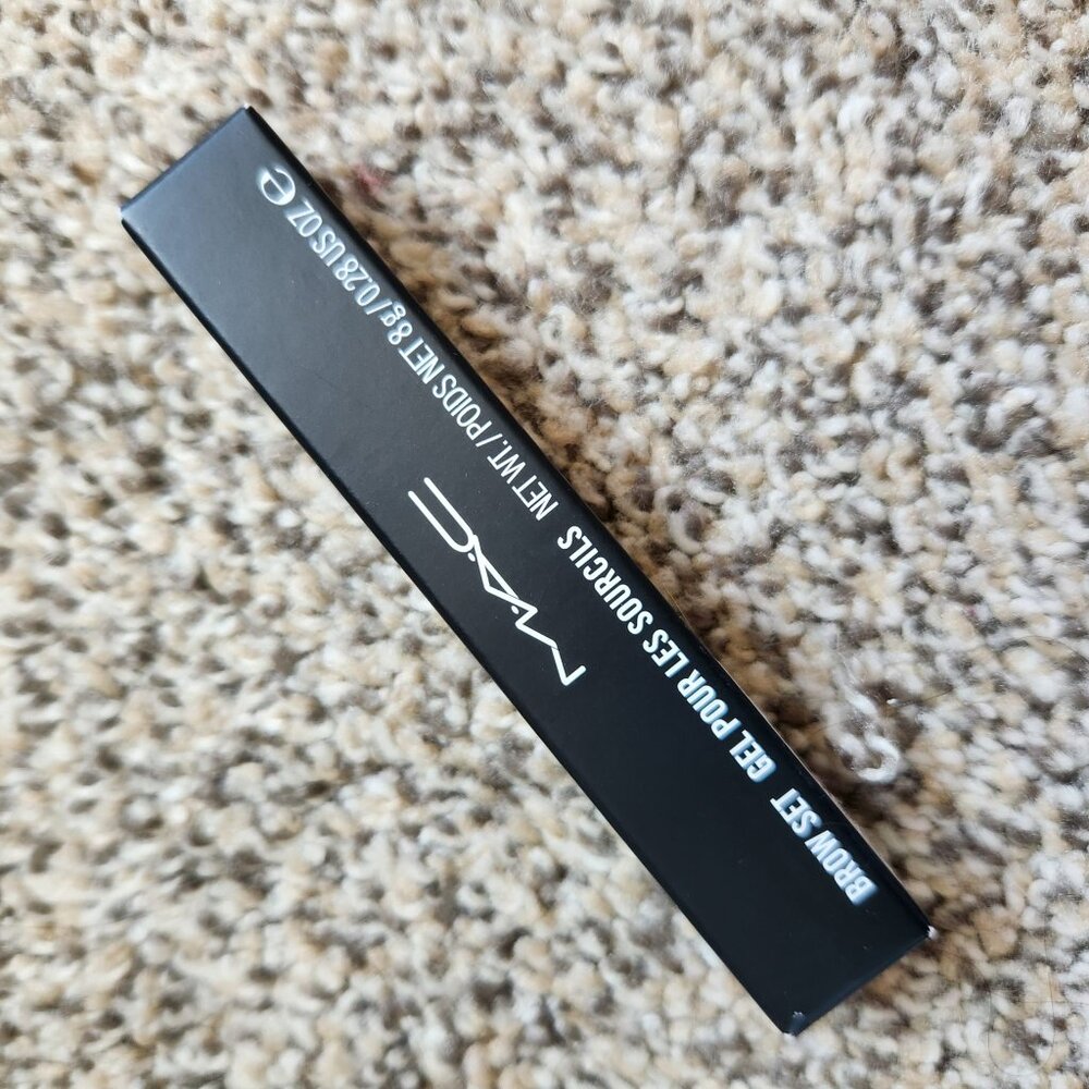 MAC: Brow Set - Picture 2 of 2